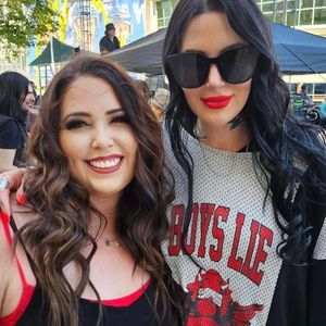 Meet your Posher, Nikki